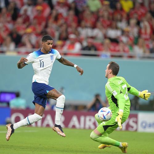 慢镜头：亚特兰大高层视穆尼斯为主要引援目标，已前往英格兰（慢镜头：亚特兰大将穆尼斯列为头号引援目标，高层已赴英洽谈）