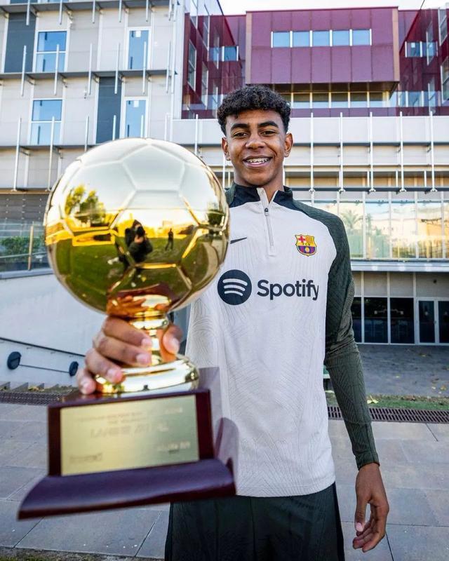 雄鹿大胜彰显强队底蕴（雄鹿强势取胜展现豪门底蕴）