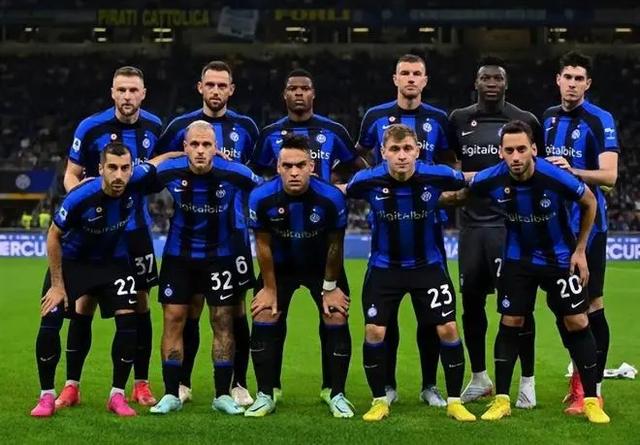 进球击溃利物浦！吉布斯·怀特生涯首次连续3场英超进球（吉布斯·怀特英超生涯首次三连斩，进球重创利物浦）