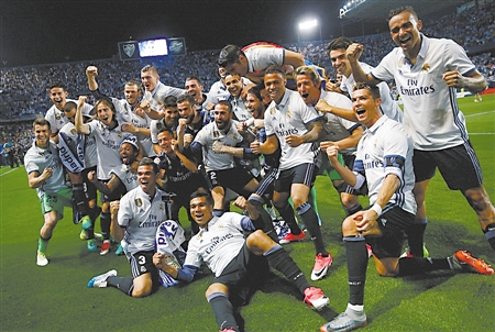 官方：法兰克福签下日本19岁后卫小杉启太，明年1月正式加盟（官宣：日本19岁后卫小杉启太签约法兰克福，明年1月入队）