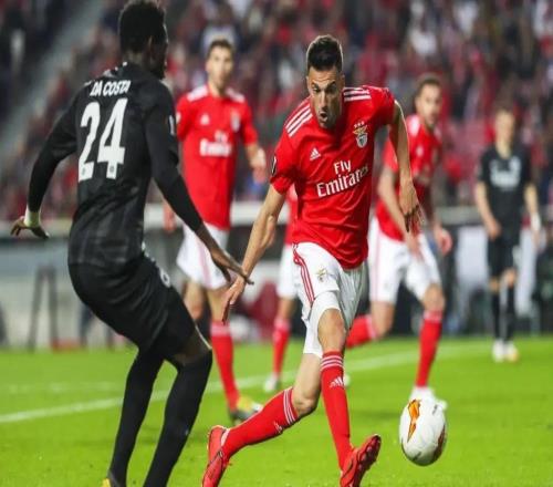 意天空：国米前锋博尼身患流感，将缺席对阵比萨的比赛（意大利天空体育：国米前锋博尼患流感，无缘对阵比萨之战）