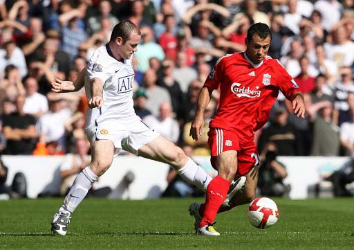 英超3-1大冷门！11.4亿豪门轰然倒下 升班马终结4连败逃离降级区（英超3-1爆冷！总身价11.4亿豪门倒下，升班马止住四连败跃出降级区）